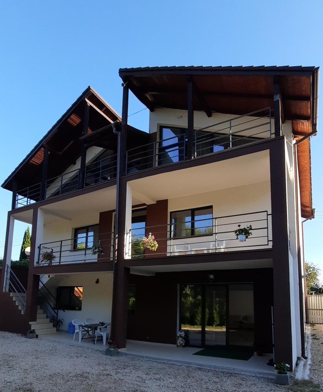 Vila Emma Rîşnov Esterno foto